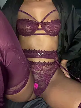 Nova Kane online show from 10/17/25, 04:15