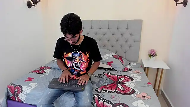 orion perla online show from 01/13/25, 04:07