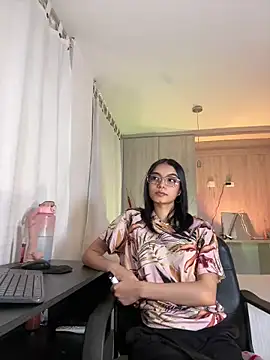 AnabelWolf online show from 12/13/24, 11:28