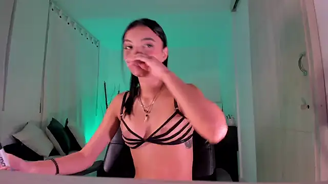 AnabelWolf online show from 01/10/25, 01:10