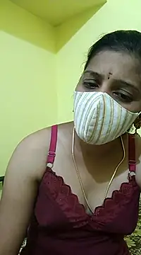 Snapshot of Tamil_Shalini_Lustyy chatting on 02/20/25, 04:36 Tamil Shalini Lustyy online show from 02/20/25, 04:36