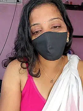 Snapshot of Tamil_Shalini_Lustyy chatting on 10/06/25, 06:22 Tamil Shalini Lustyy online show from 10/06/25, 06:22