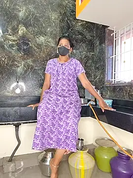 Snapshot of Tamil_Shalini_Lustyy chatting on 11/23/25, 01:05 Tamil Shalini Lustyy online show from 11/23/25, 01:05