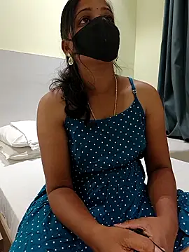 Snapshot of Tamil_Shalini_Lustyy chatting on 11/28/25, 11:13 Tamil Shalini Lustyy online show from 11/28/25, 11:13