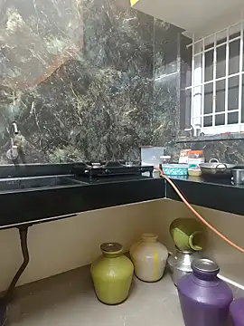 Snapshot of Tamil_Shalini_Lustyy chatting on 12/17/25, 11:33 Tamil Shalini Lustyy online show from 12/17/25, 11:33