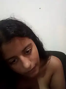 Snapshot of Babydol18_ chatting on 12/28/24, 03:37 Babydol18  online show from 12/28/24, 03:37