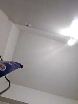 samee00721 online show from 02/09/25, 03:32