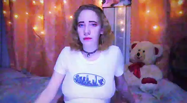 Snapshot of MelxMellie chatting on 12/24/24, 06:28 MelxMellie online show from 12/24/24, 06:28