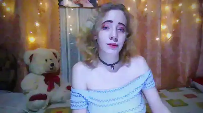 Snapshot of MelxMellie chatting on 12/29/24, 08:15 MelxMellie online show from 12/29/24, 08:15