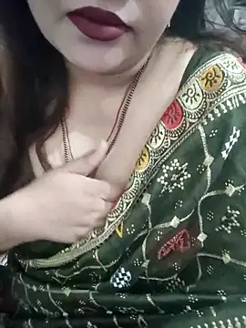 Snapshot of Mayuri77 chatting on 02/13/26, 04:41 Mayuri77 online show from 02/13/26, 04:41