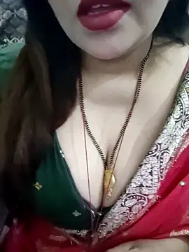 Snapshot of Mayuri77 chatting on 02/16/26, 06:31 Mayuri77 online show from 02/16/26, 06:31