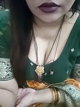 Snapshot of Mayuri77 chatting on 03/07/26, 06:54 Mayuri77 online show from 03/07/26, 06:54