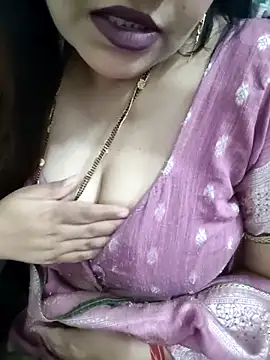 Snapshot of Mayuri77 chatting on 03/20/26, 07:02 Mayuri77 online show from 03/20/26, 07:02