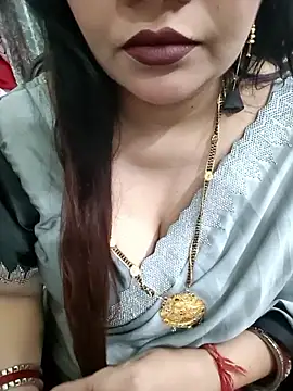 Snapshot of Mayuri77 chatting on 03/21/26, 05:27 Mayuri77 online show from 03/21/26, 05:27