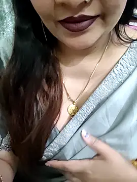 Snapshot of Mayuri77 chatting on 04/07/26, 06:08 Mayuri77 online show from 04/07/26, 06:08