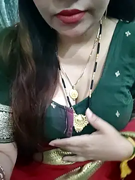 Snapshot of Mayuri77 chatting on 04/13/26, 09:59 Mayuri77 online show from 04/13/26, 09:59