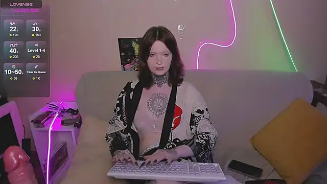 Snapshot of Simona_Rain chatting on 04/17/26, 08:34 Simona Rain online show from 04/17/26, 08:34