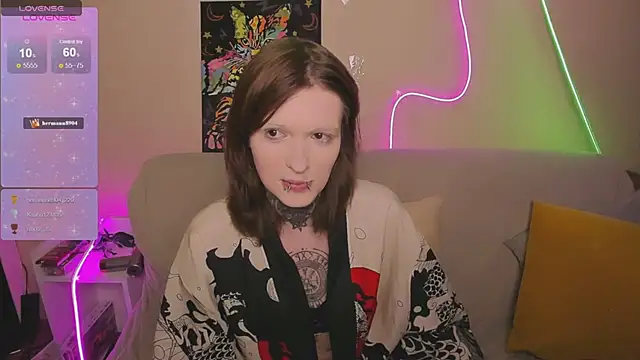 Snapshot of Simona_Rain chatting on 04/19/26, 07:27 Simona Rain online show from 04/19/26, 07:27