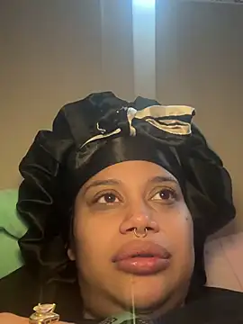 Snapshot of shyfr34k chatting on 01/24/25, 03:24 shyfr34k online show from 01/24/25, 03:24