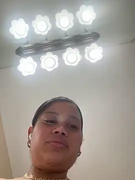 Snapshot of shyfr34k chatting on 02/08/25, 08:31 shyfr34k online show from 02/08/25, 08:31