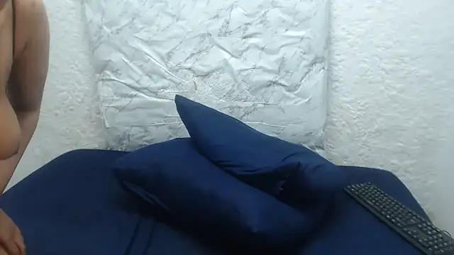 Snapshot of LolaTwerksXX chatting on 03/04/25, 03:11 LolaTwerksXX online show from 03/04/25, 03:11