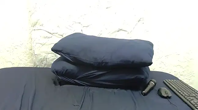 Snapshot of LolaTwerksXX chatting on 03/13/25, 09:26 LolaTwerksXX online show from 03/13/25, 09:26