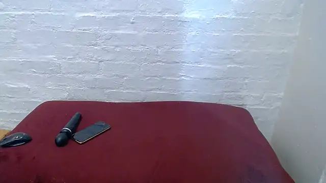 Snapshot of LolaTwerksXX chatting on 09/24/25, 11:13 LolaTwerksXX online show from 09/24/25, 11:13