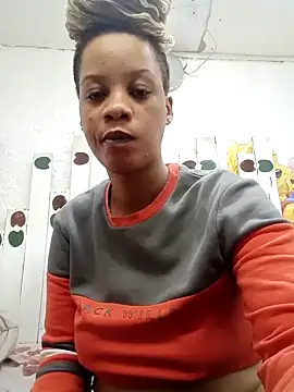 Snapshot of LolaTwerksXX chatting on 10/12/25, 12:26 LolaTwerksXX online show from 10/12/25, 12:26