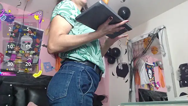 Snapshot of GeorginaBianco chatting on 11/03/25, 12:06 GeorginaBianco online show from 11/03/25, 12:06