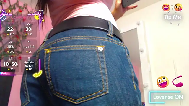 Snapshot of GeorginaBianco chatting on 11/12/25, 12:27 GeorginaBianco online show from 11/12/25, 12:27