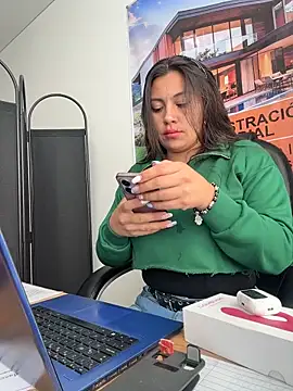 Snapshot of LIZ-06_ chatting on 02/10/26, 12:53 LIZ-06 online show from 02/10/26, 12:53