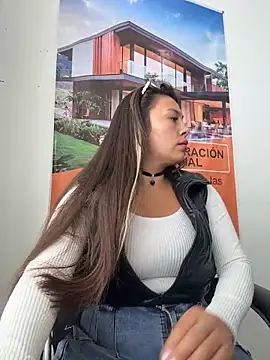 Snapshot of LIZ-06_ chatting on 03/19/26, 04:44 LIZ-06 online show from 03/19/26, 04:44