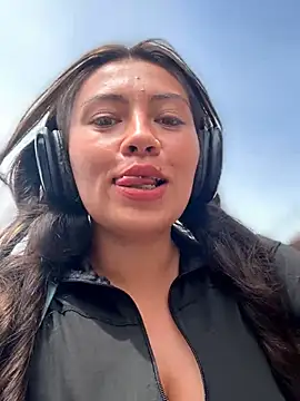 Snapshot of LIZ-06_ chatting on 04/07/26, 02:28 LIZ-06 online show from 04/07/26, 02:28