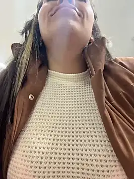 Snapshot of LIZ-06_ chatting on 04/09/26, 04:12 LIZ-06 online show from 04/09/26, 04:12