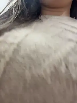 Snapshot of LIZ-06_ chatting on 04/16/26, 04:19 LIZ-06 online show from 04/16/26, 04:19