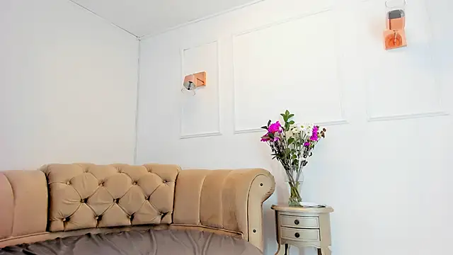 Snapshot of briannaduque chatting on 02/21/25, 07:21 briannaduque online show from 02/21/25, 07:21