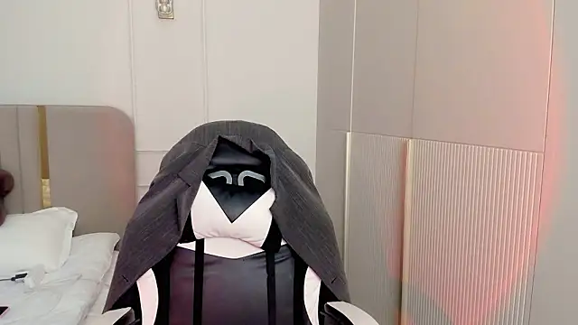 Snapshot of may_mia chatting on 02/04/26, 03:12 may mia online show from 02/04/26, 03:12