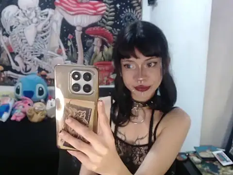 Snapshot of hachi_kitty chatting on 04/11/26, 01:10 hachi kitty online show from 04/11/26, 01:10