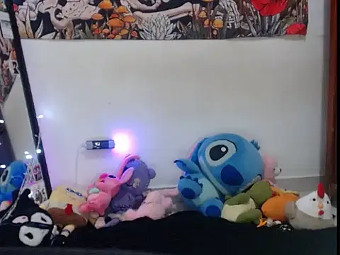 Snapshot of hachi_kitty chatting on 05/24/26, 02:38 hachi kitty online show from 05/24/26, 02:38