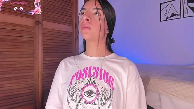 777AylinZ online show from 10/26/25, 09:26