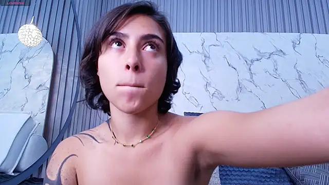 Franchesca De Luca online show from 01/29/25, 09:17