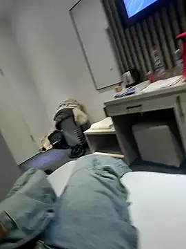 Snapshot of flaviusfcfa2002 chatting on 02/16/25, 03:58 flaviusfcfa2002 online show from 02/16/25, 03:58