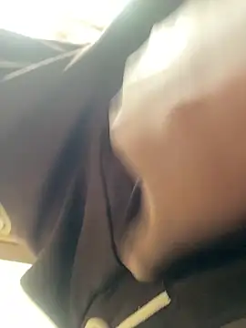 Snapshot of GangsterCouple-Aimy-Jonny chatting on 03/01/26, 01:24 GangsterCouple-Aimy-Jonny online show from 03/01/26, 01:24