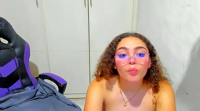 Lily anal squirt  online show from 12/26/24, 10:41