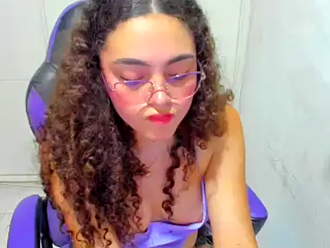 Lily anal squirt  online show from 01/03/25, 11:01