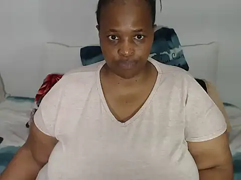 Snapshot of BootyDiva5 chatting on 02/18/25, 06:04 BootyDiva5 online show from 02/18/25, 06:04