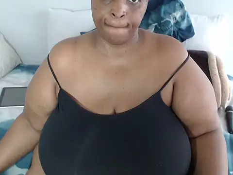 Snapshot of BootyDiva5 chatting on 02/28/25, 03:37 BootyDiva5 online show from 02/28/25, 03:37