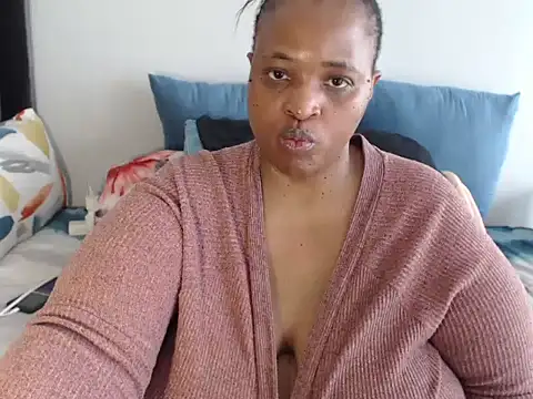 BootyDiva5 online show from 11/10/25, 08:35