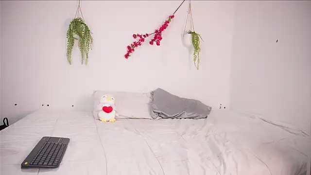 Snapshot of Doll4you_ chatting on 03/26/26, 10:54 Doll4you online show from 03/26/26, 10:54