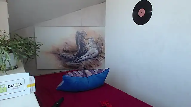 Luxuriouss s online show from 09/26/25, 04:16